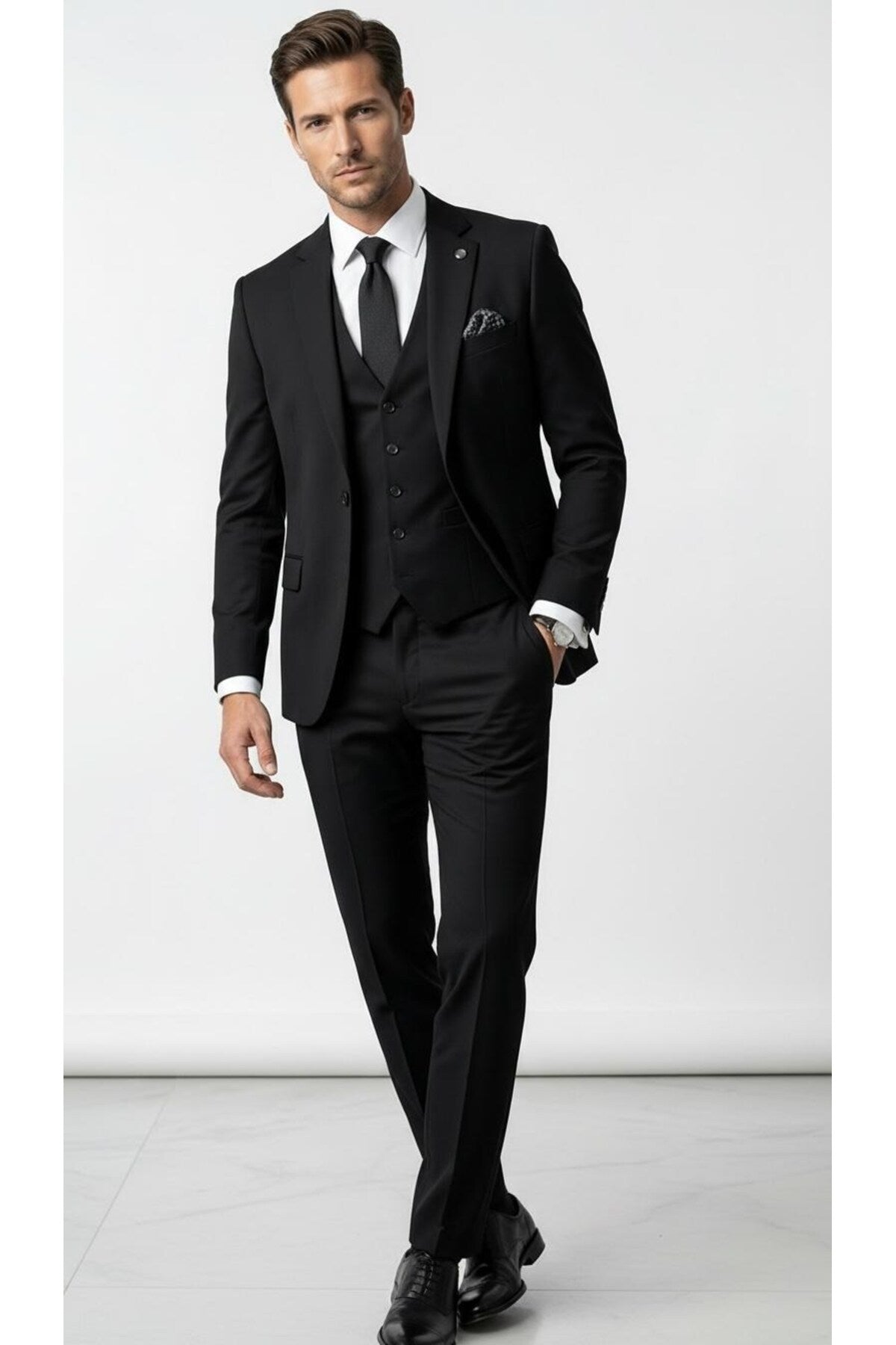 Erkek 3 Parça Slim Fit Takım Elbise –Klasik Likralı Kumaş, Tek Düğme, Çift Yırtmaçlı Modern Kesim ( - Siyah