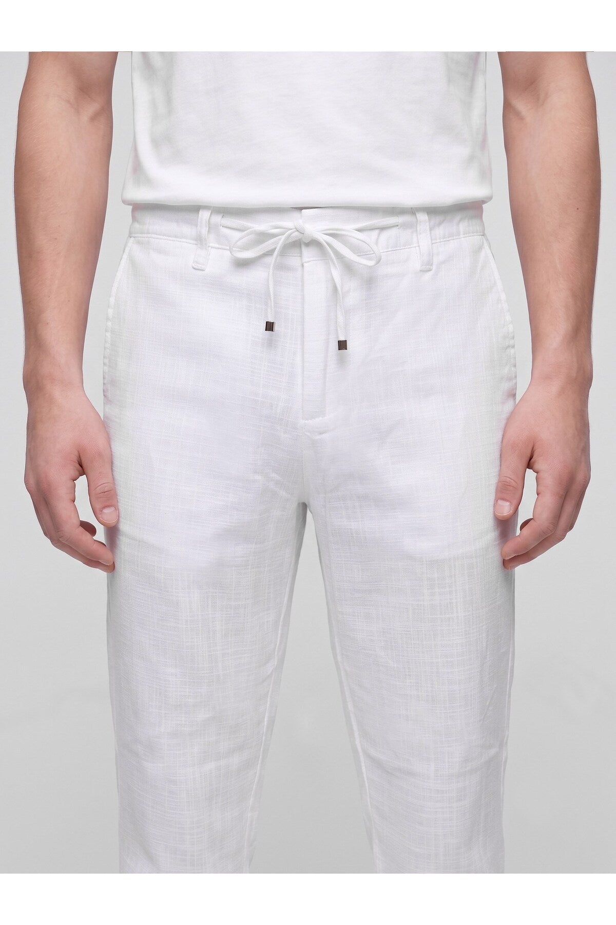 Erkek Keten Pantolon – Bağcıklı Bel, Slim Fit Rahat Kesim Yazlık Pantolon - Beyaz