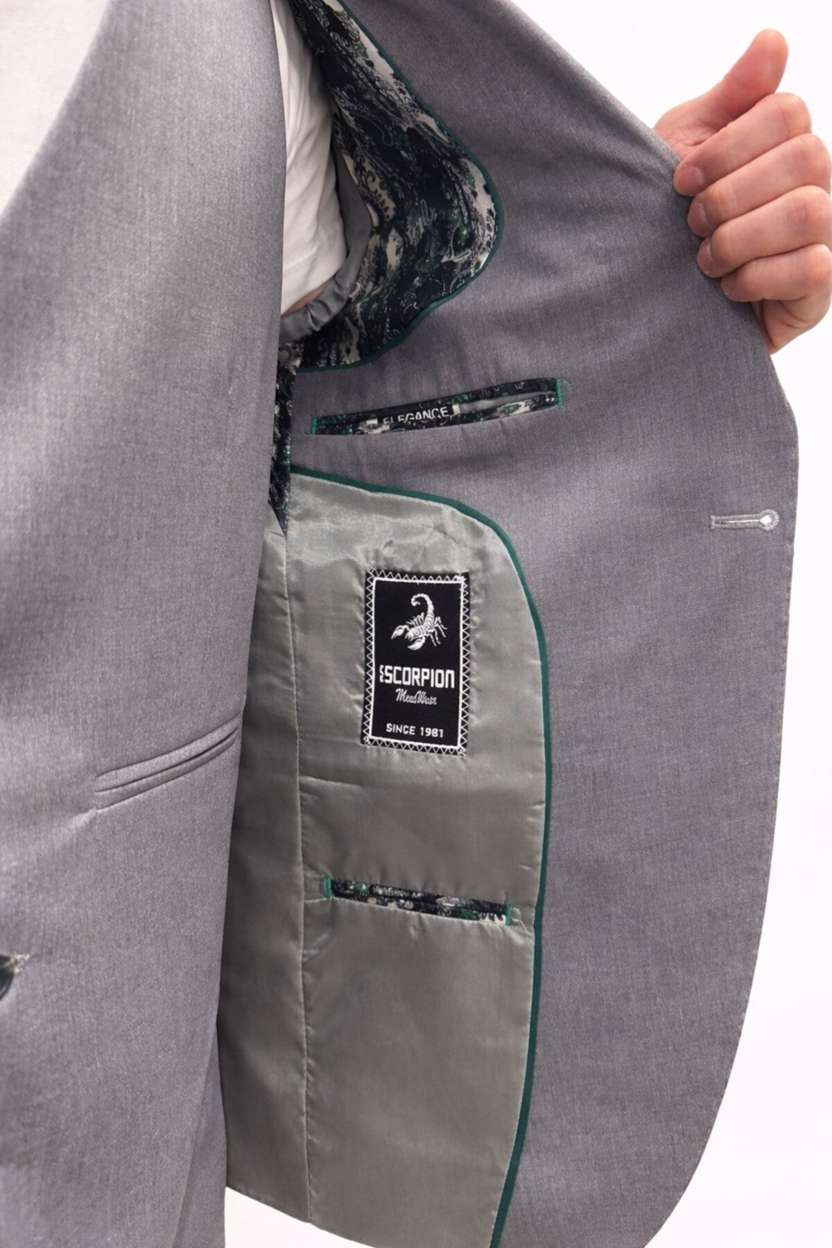 Erkek Klasik Slim Fit Takım Elbise – Notch Yaka, Yaka Punto Dikişli, Tek Düğmeli, Çift Yırtmaçlı - Gri
