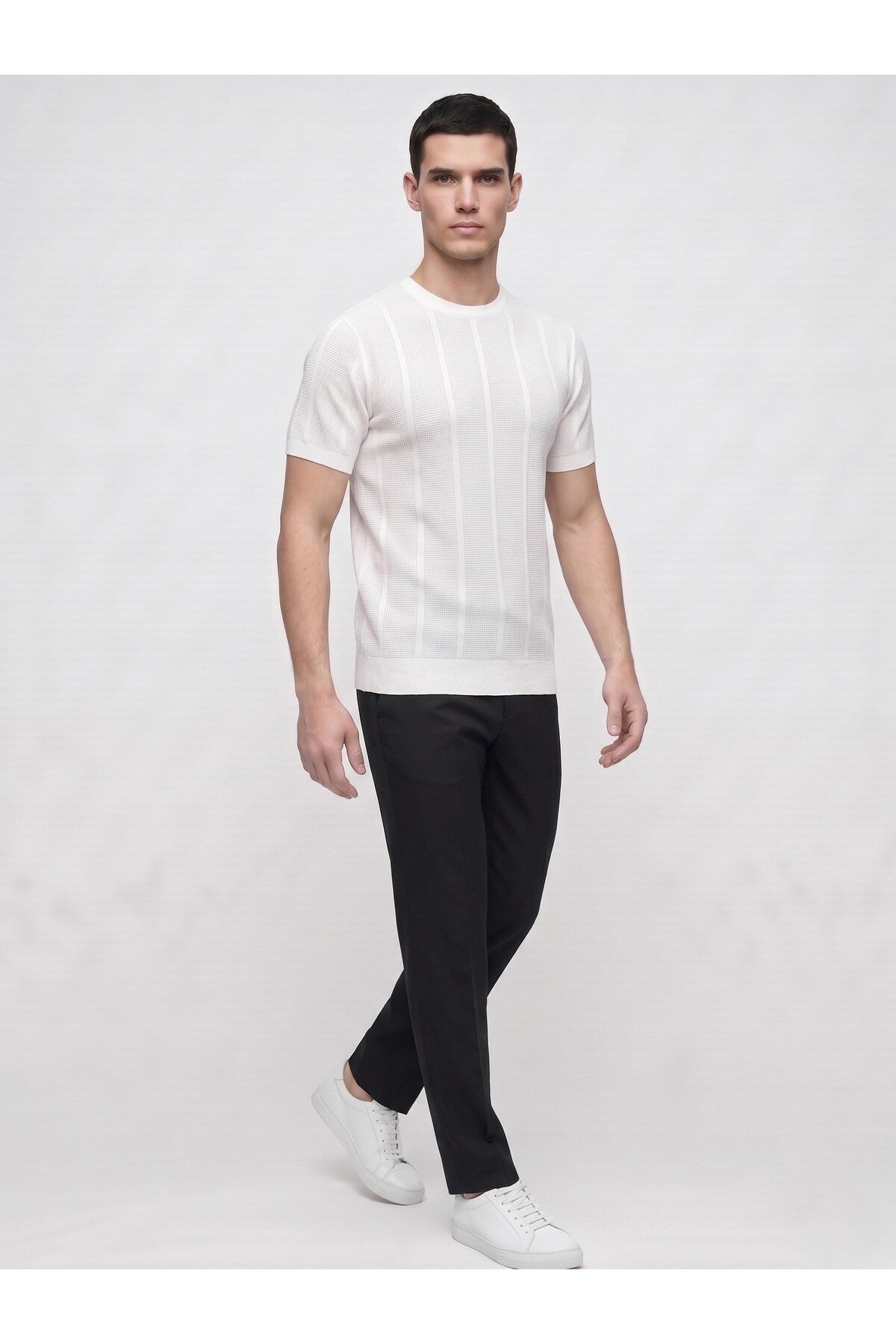 Erkek Bisiklet Yaka Kısa Kollu Triko Tişört – Dokulu Örgü Modern Kesim Yazlık T-Shirt - Beyaz