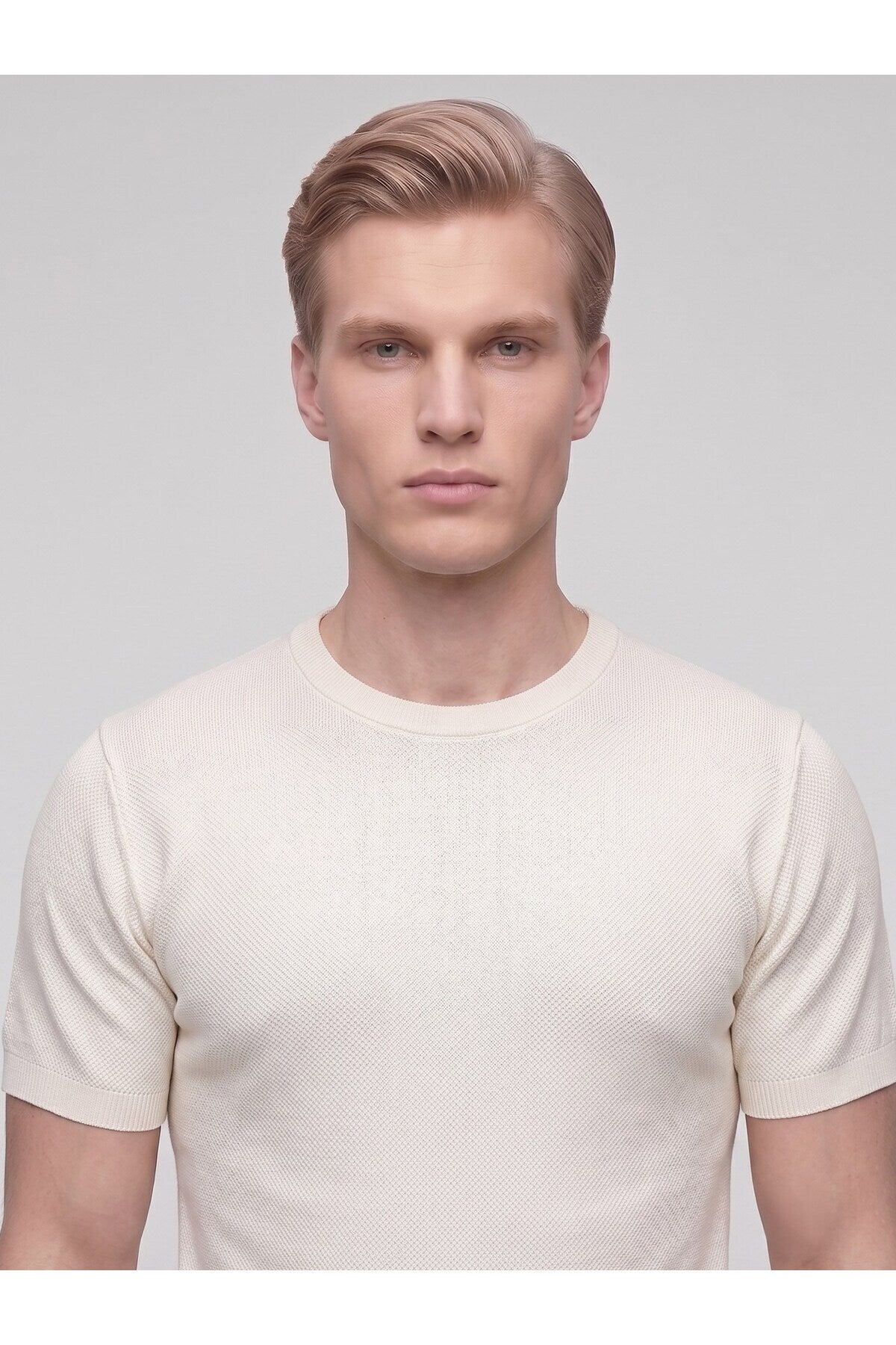 Erkek Bisiklet Yaka Kısa Kollu Triko Tişört – Slim Fit Modern Kesim Yazlık T-Shirt - Bej