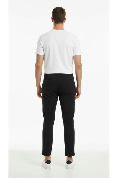 Erkek Slim Fit Klasik Kumaş Pantolon – Dar Kesim, Günlük ve Ofis Kullanımına Uygun Şık Tasarım - Siyah