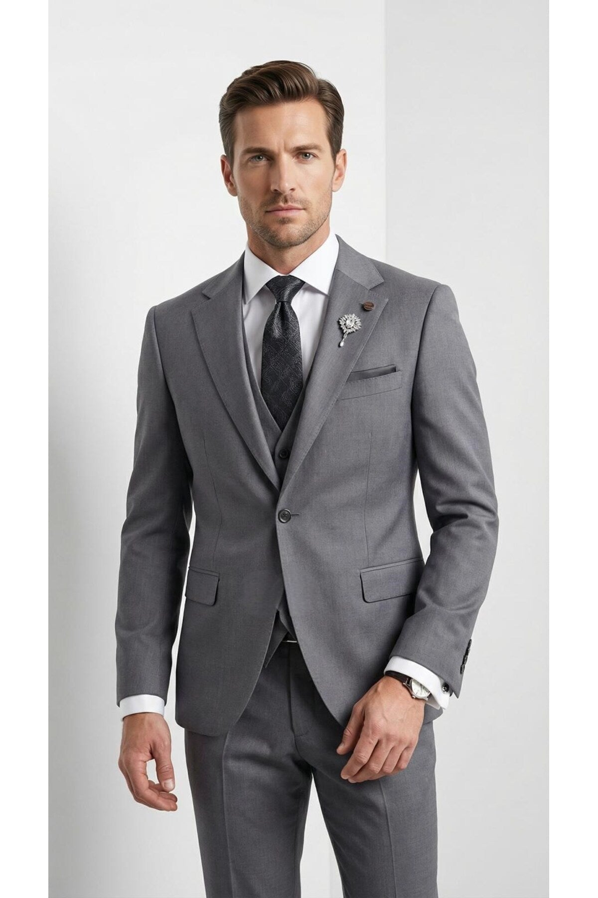 Erkek Klasik Slim Fit Takım Elbise – Notch Yaka, Yaka Punto Dikişli, Tek Düğmeli, Çift Yırtmaçlı - Gri