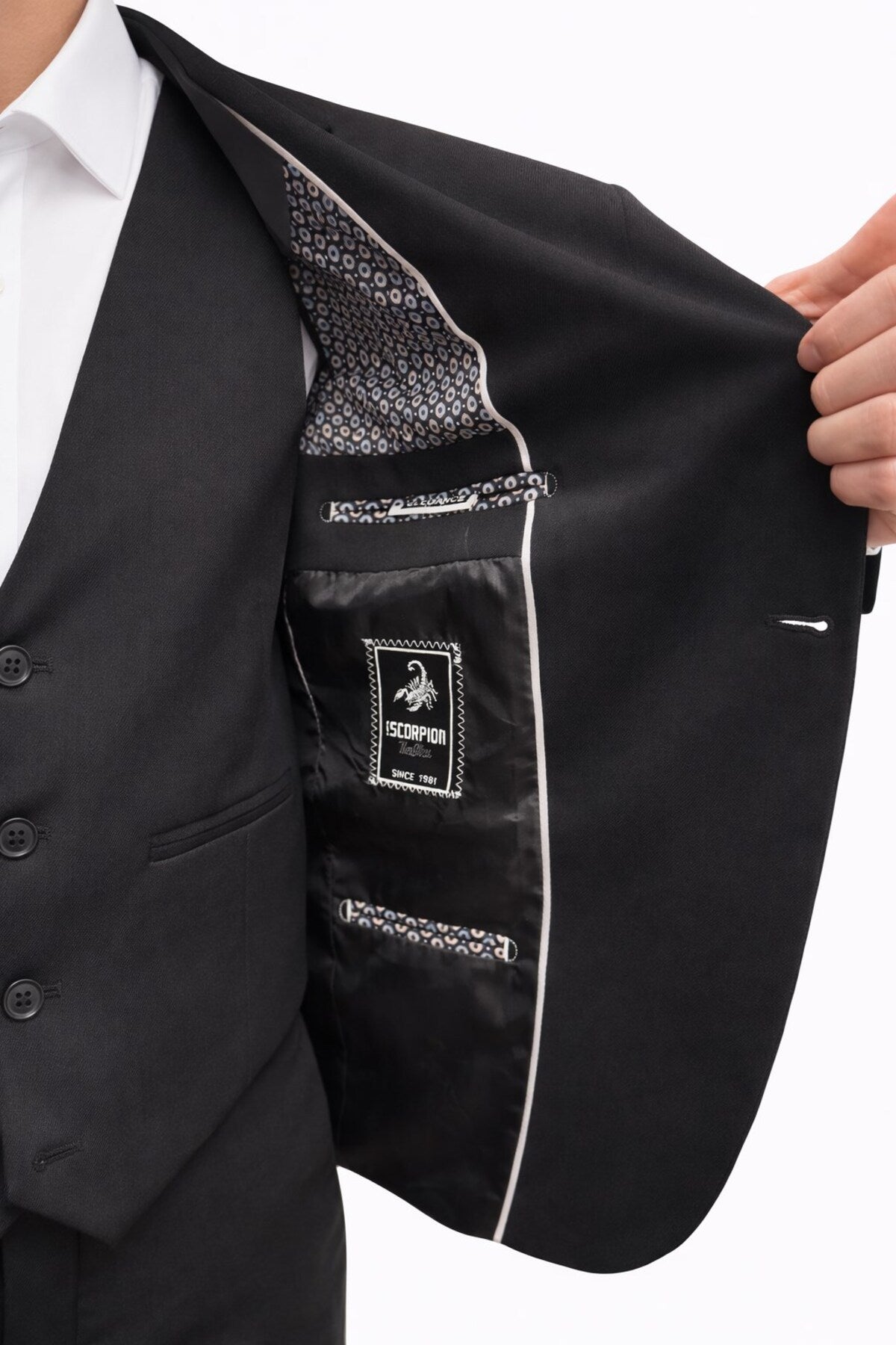 Erkek 3 Parça Slim Fit Takım Elbise –Klasik Likralı Kumaş, Tek Düğme, Çift Yırtmaçlı Modern Kesim ( - Siyah