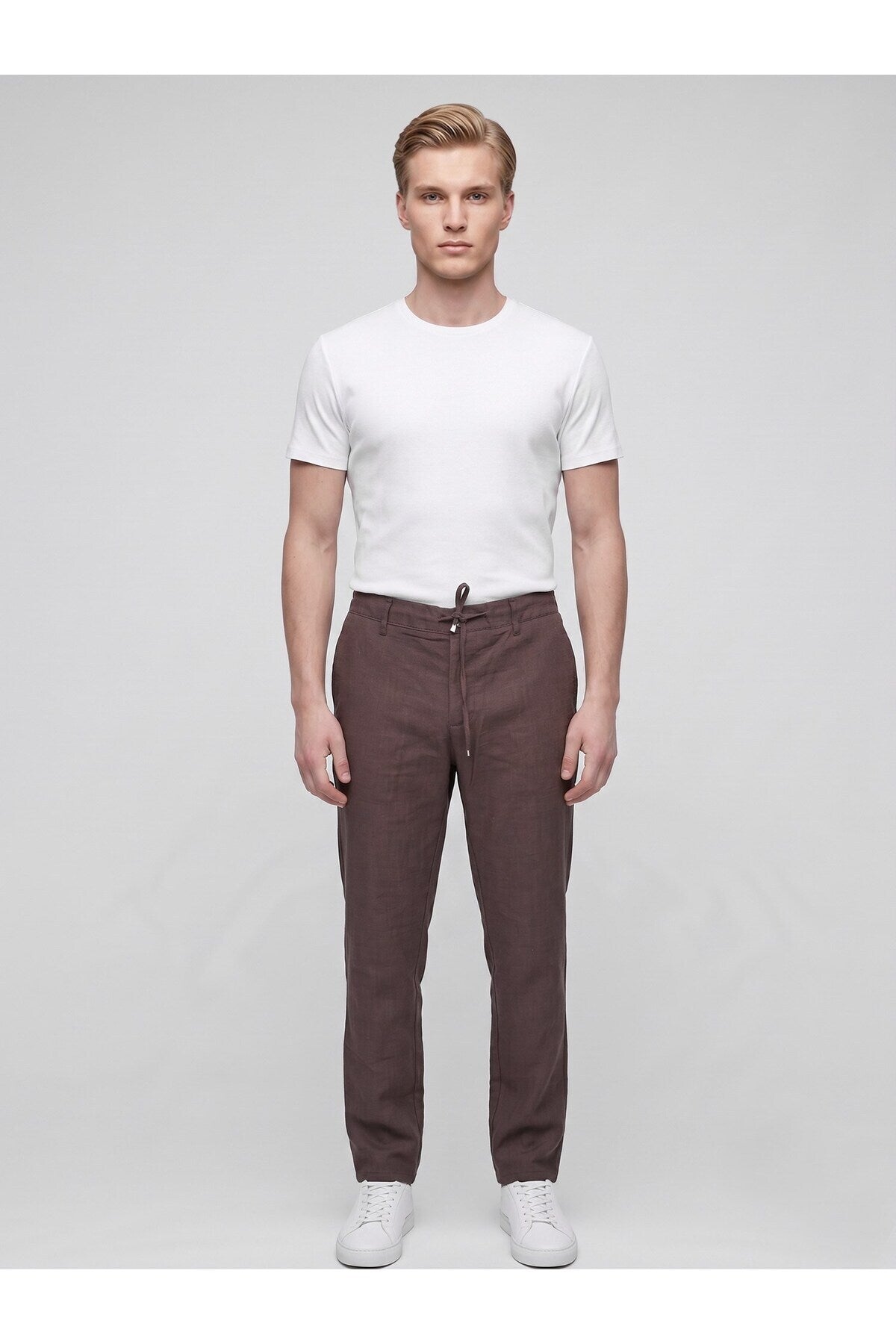 Erkek Keten Pantolon – Bağcıklı Bel, Slim Fit Rahat Kesim Yazlık Pantolon - Kahverengi