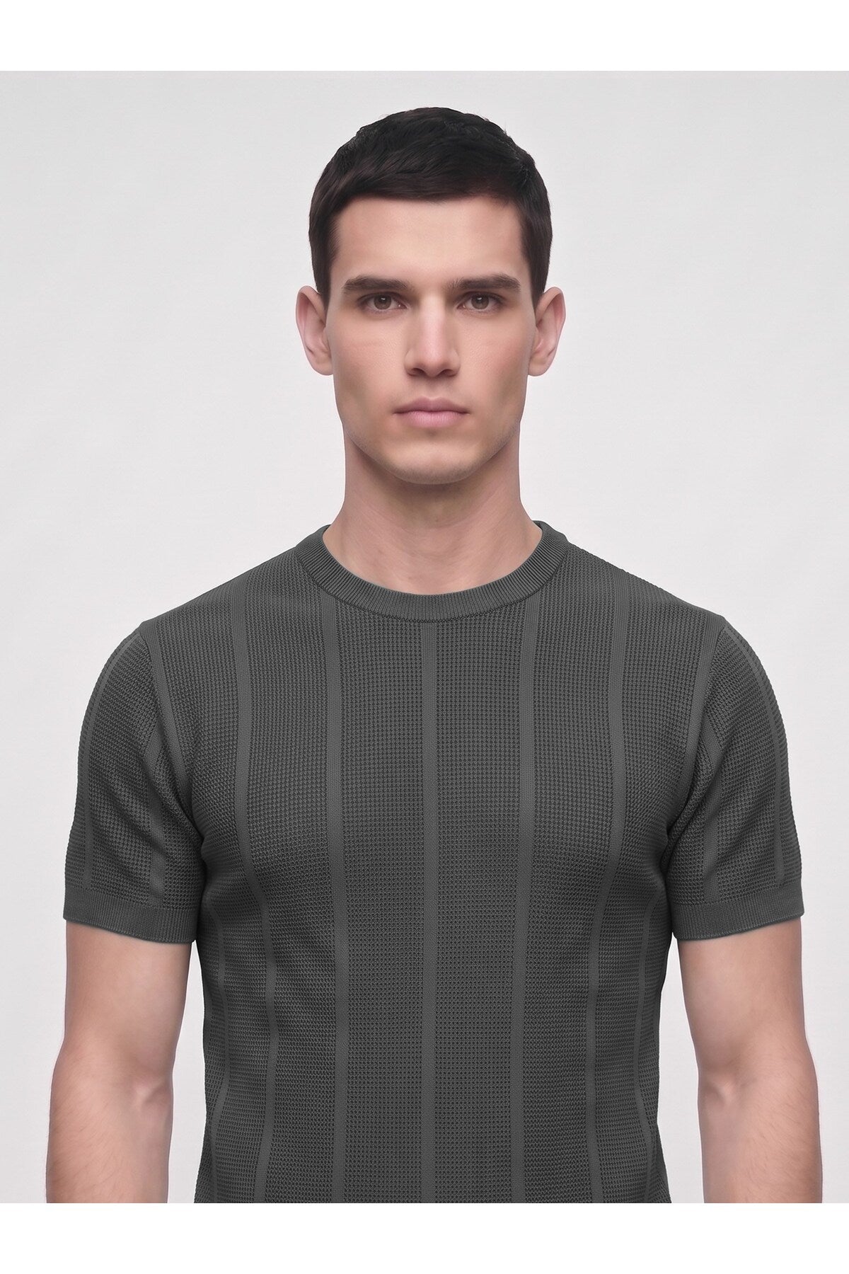 Erkek Bisiklet Yaka Kısa Kollu Triko Tişört – Dokulu Örgü Modern Kesim Yazlık T-Shirt - Siyah