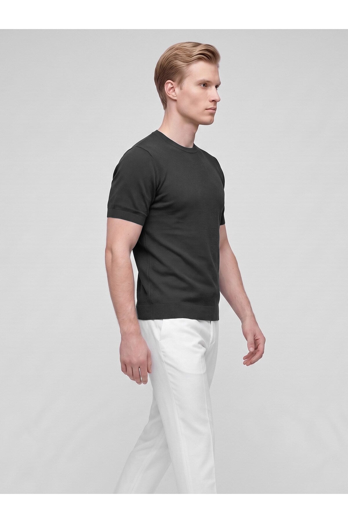 Erkek Bisiklet Yaka Kısa Kollu Triko Tişört – Slim Fit Modern Kesim Yazlık T-Shirt - Siyah